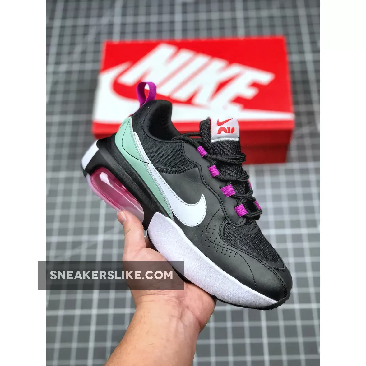 Nike WMNS Air Max Verona Black/Summit White-Fire Pink Air Max Verona Pink