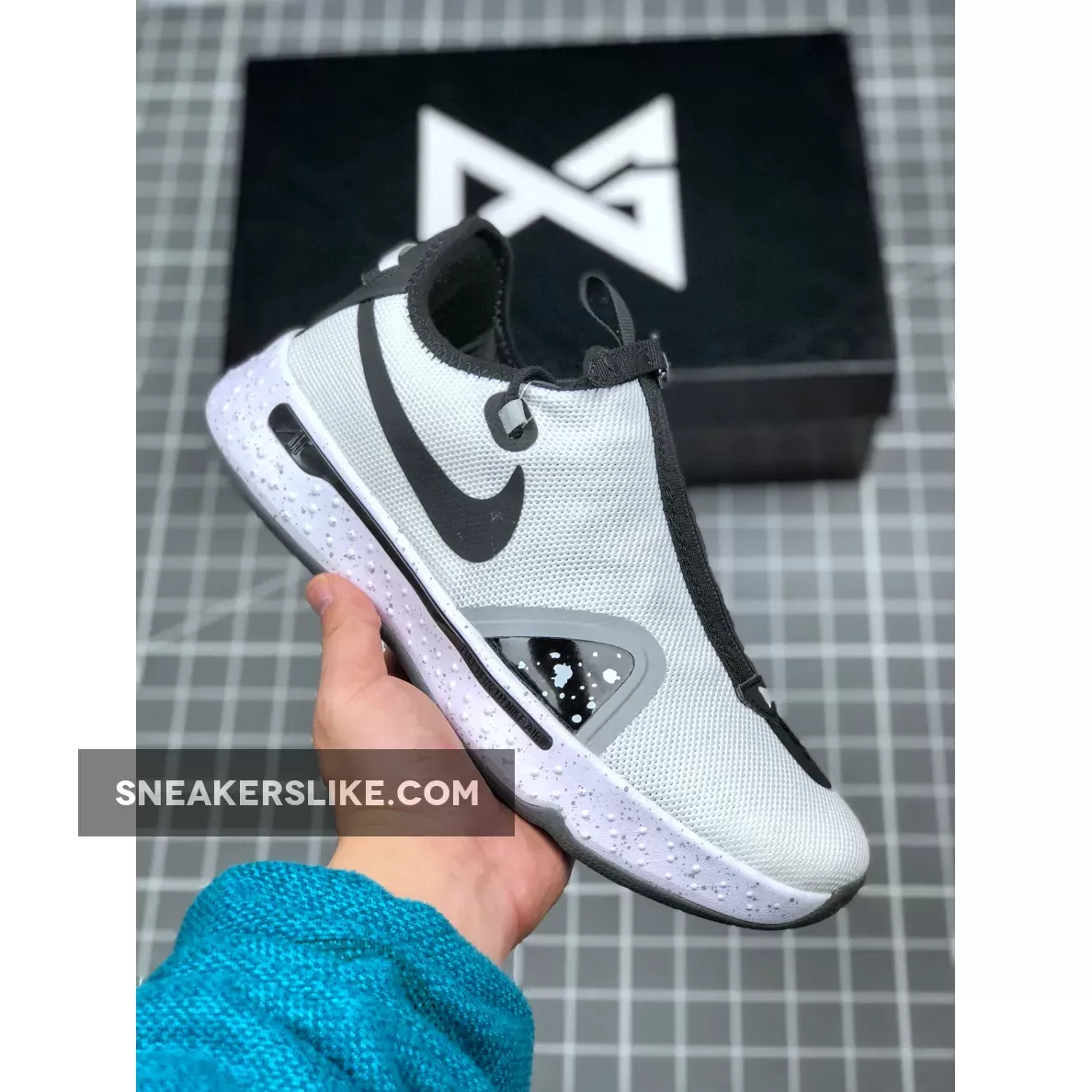 Nike PG 4 'Oreo' White/Black/Pure Platinum / pg 4 black and white