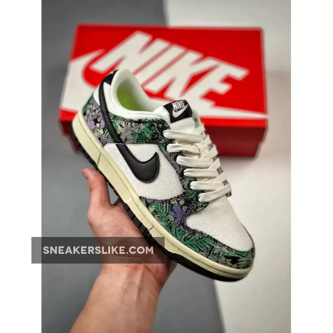 Nike Tapestry Nike Dunk Low Next Nature Floral Tapestry FN7105-030