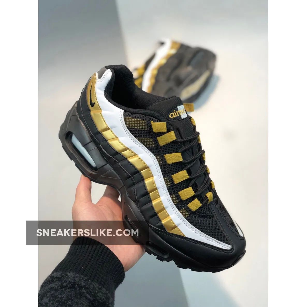 Nike Air Max 95 Black Metallic Gold 'air max 95 black and gold'