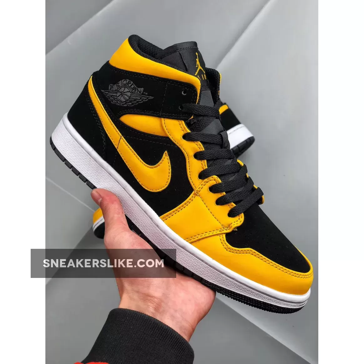 Air Jordan 1 Mid 'Reverse New Love' / air jordan 1 reverse new love