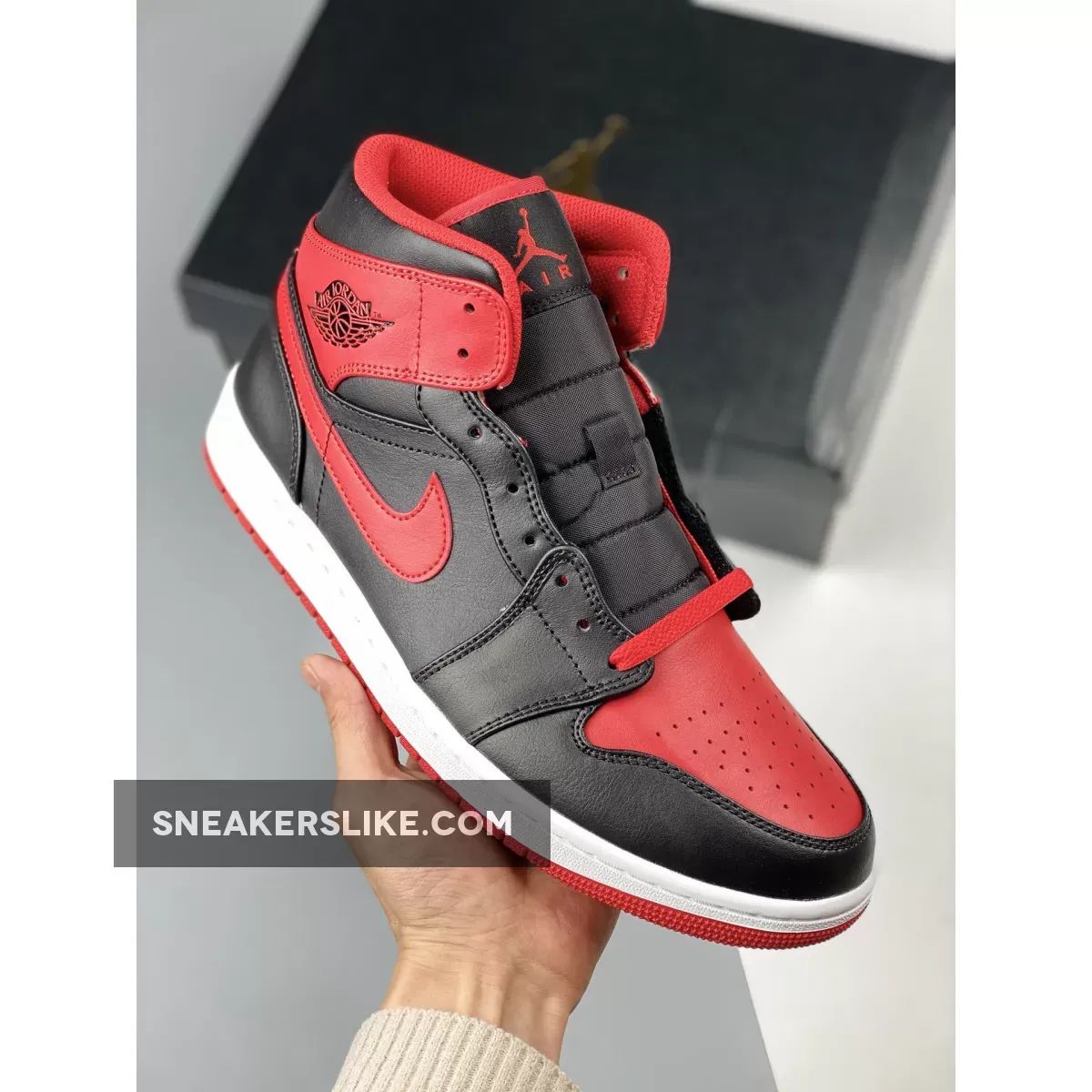 Air Jordan 1 Mid 'Bred' Black/White/Fire Red DQ8426-060 / air jordan 1 mid alternate bred toe womens