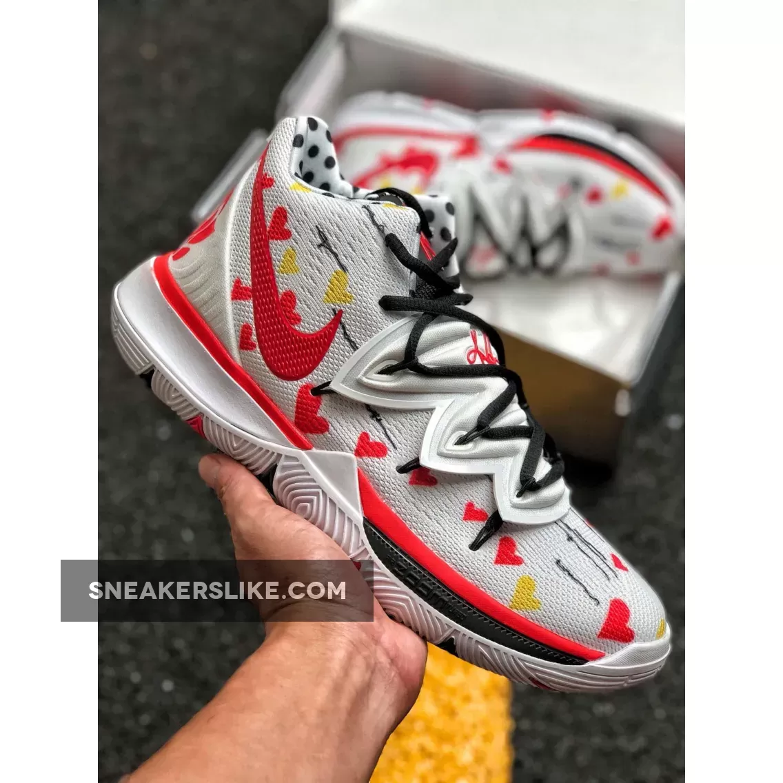 Sneaker Room x Nike Kyrie 5 'I Love You Mom' White #kyrie 5 hearts