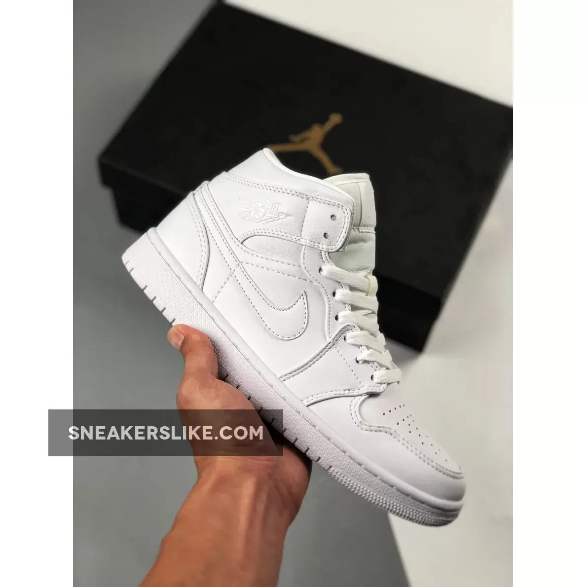 Air Jordan 1 Mid Triple White 554724-109 New Releases