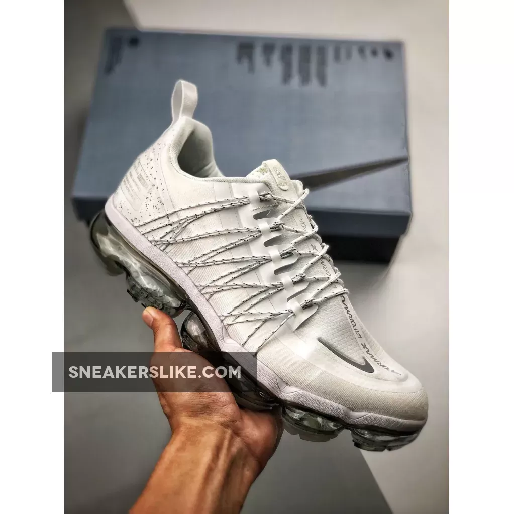 Nike Air VaporMax Run Utility White AQ8811-100 nike air vapormax run utility white black