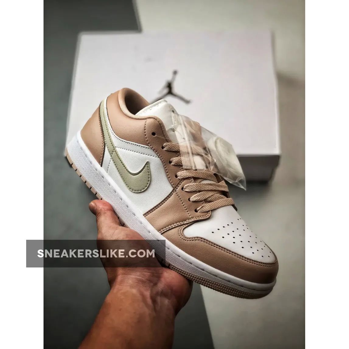 Air Jordan 1 Low Crimson Tint