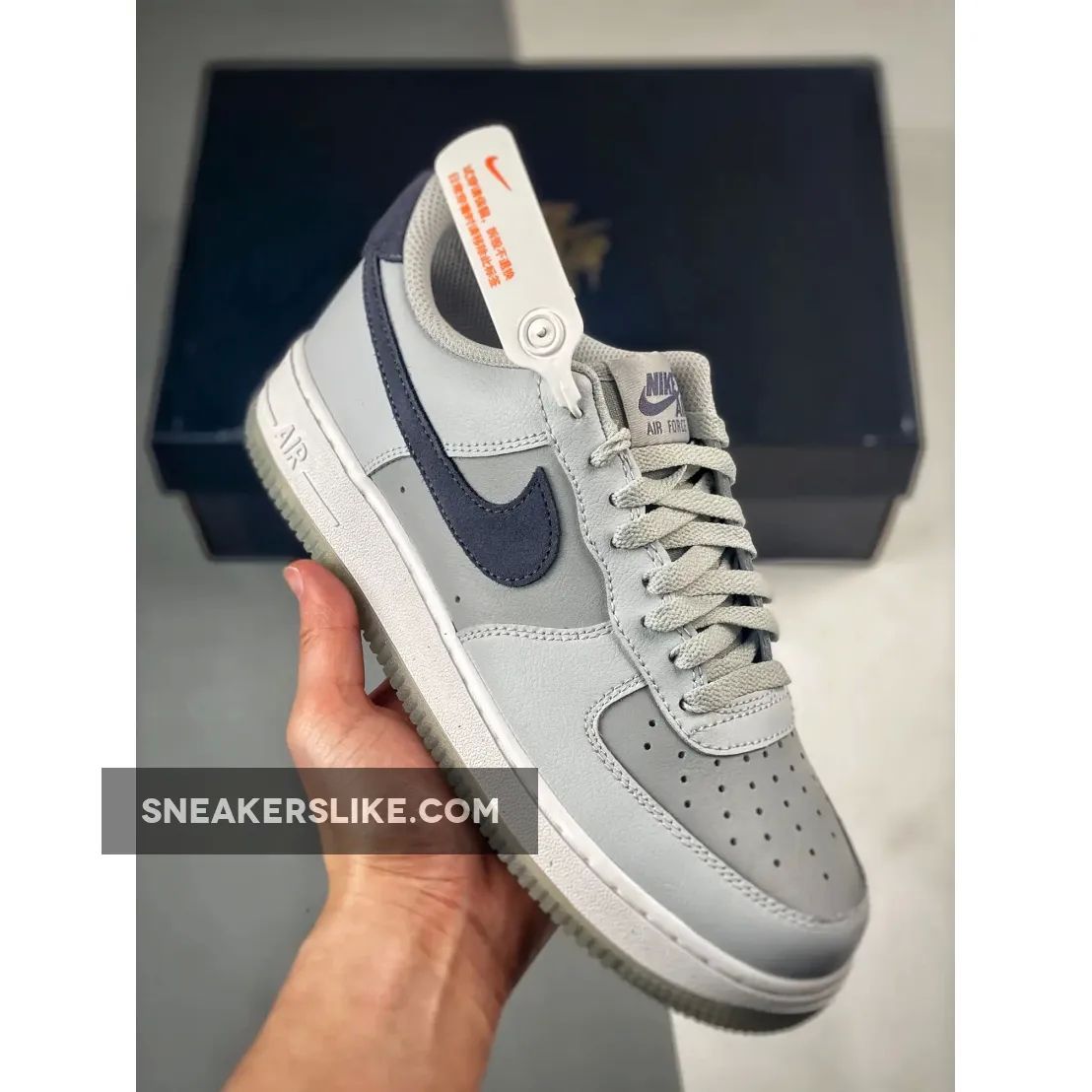 Nike Air Force 1 07 Carbon Grey